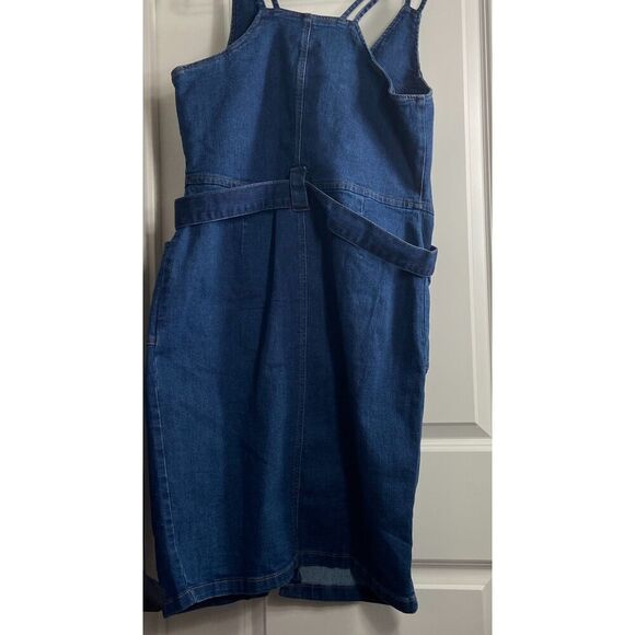 Denim Dress With Zipper, in Dark Wash, Size 18 - Picture 4 of 4